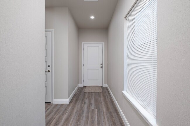 Foto del edificio - 1810 3rd Ave