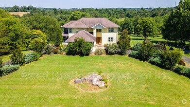 Building Photo - 2084 Allenridge Dr
