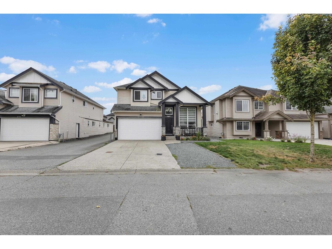 Primary Photo - 27708 Lantern Ave
