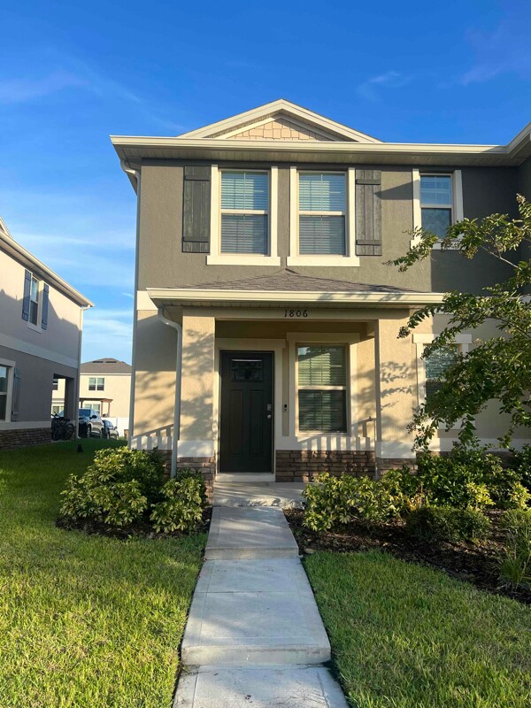 1806 Red Canyon Dr, Kissimmee, FL 34744 Townhome Rentals in Kissimmee