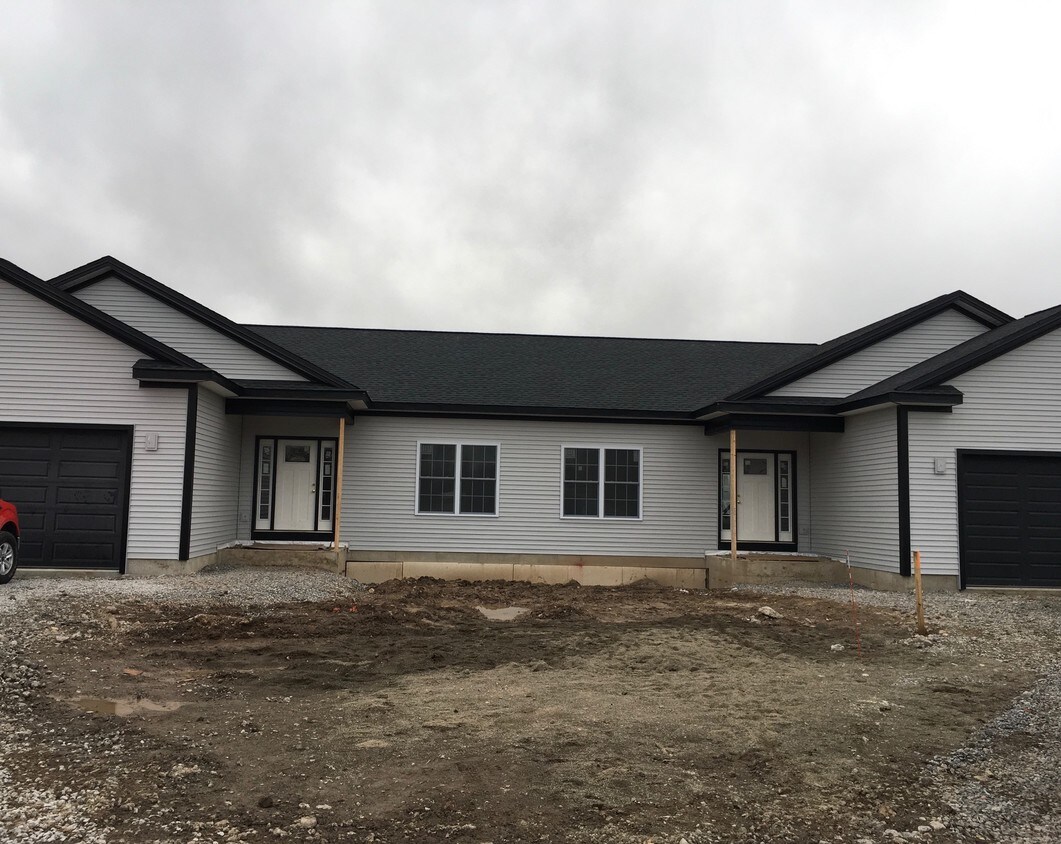 Foto principal - 5460 Barnum Rd