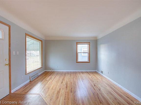 Building Photo - 1127 E Cambourne St