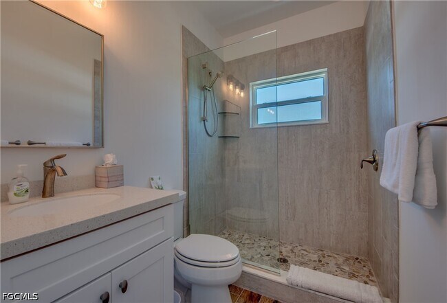 Foto del edificio - 2579 Third St