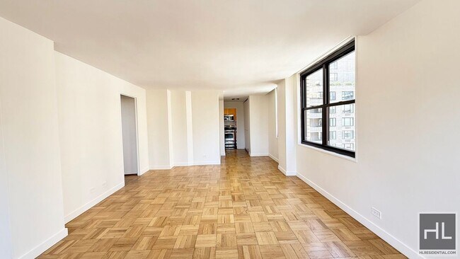 Foto del edificio - EAST 49 STREET