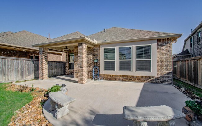 Foto del edificio - 19743 Shinnery Ridge Ct