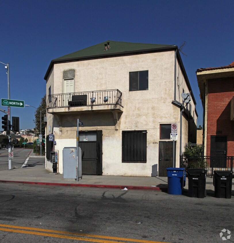Building Photo - 839 Alpine St