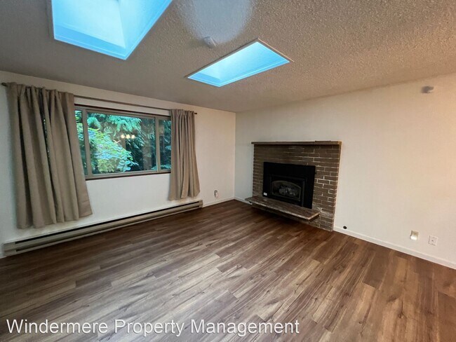 Foto del edificio - 3 br, 1 bath House - 2321 Temple Place NW
