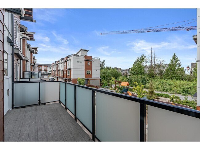 Photo du bâtiment - 20155-20184 84 Ave
