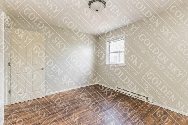 Building Photo - 1221 S Franklin St