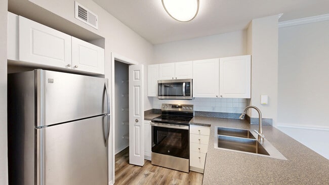 Interior Photo - Andover Place at Cross Creek