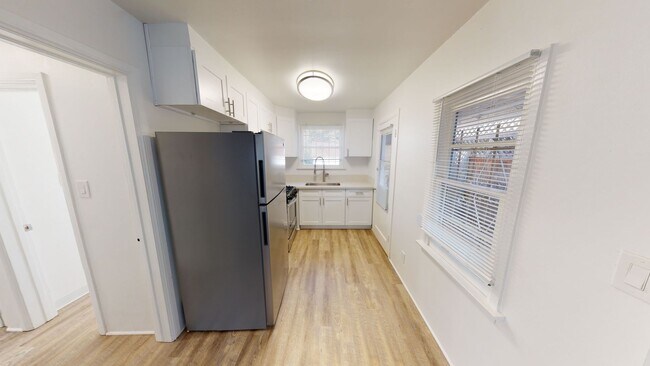 Foto del edificio - Beautiful One Bedroom Home Available in Sh...