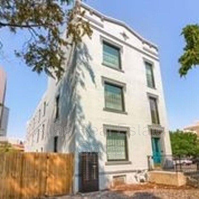 Building Photo - 1729 Pennsylvania St