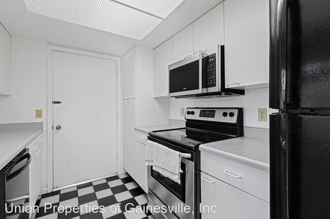 Foto del edificio - 3 br, 2.5 bath House - 4107 NW 43rd Terrace