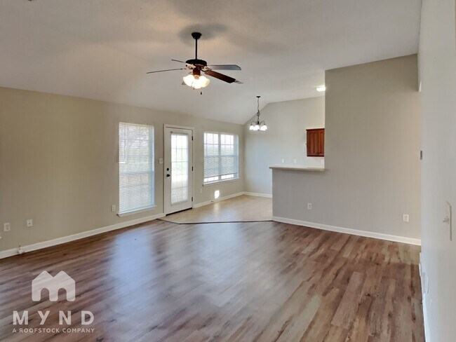 Building Photo - 1249 Clover Leaf Cir