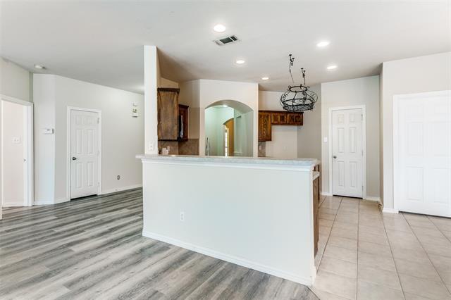 Foto del edificio - 2605 Silver Hill Dr