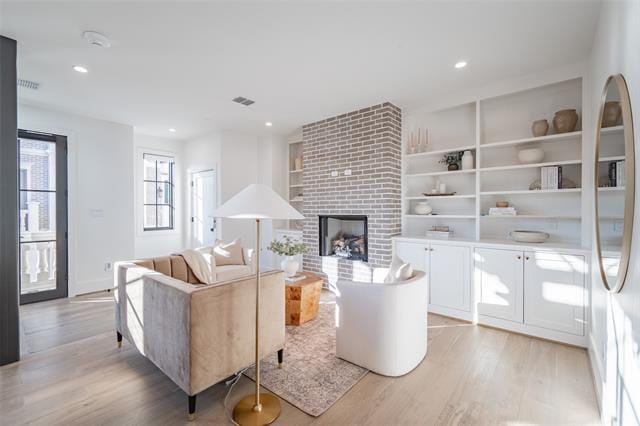 Foto del edificio - 4529 Emerson Ave