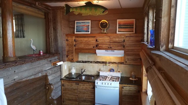 Kitchen - 202 Wilson Rd