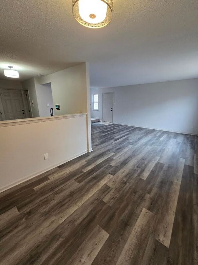 Foto del edificio - Updated Two Bedroom Home in Pike Township