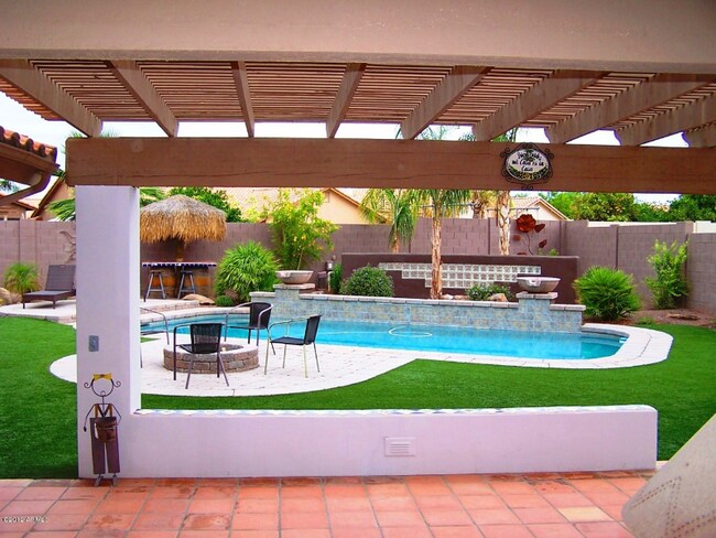 Foto del edificio - 876 W Emerald Island Dr