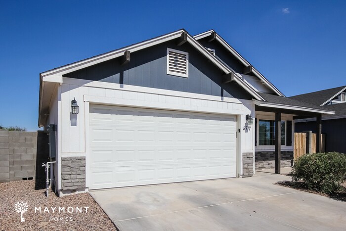 Building Photo - 5717 S 13th Ave