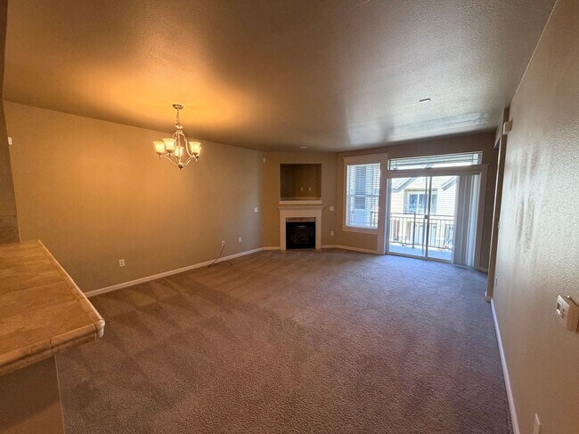 Foto del edificio - 3640 Summerlinn Dr