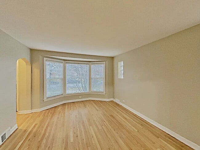 Building Photo - 1010 W Duncannon Ave