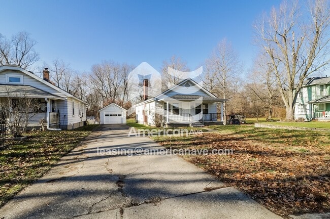 Building Photo - 1824 Winona Dr