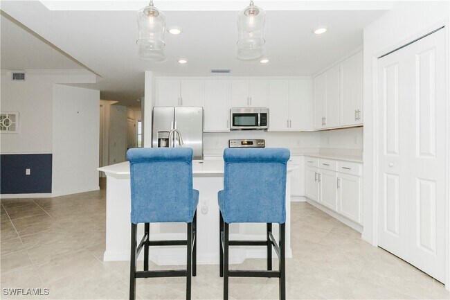 Foto del edificio - 6034 National Blvd