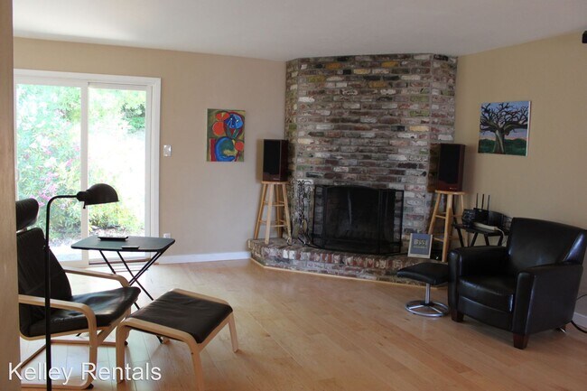 Building Photo - 3 br, 2 bath House - 5821 Yerba Buena Rd