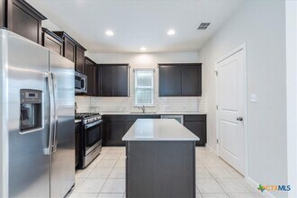 Building Photo - 360 Spiny Lizard Ln
