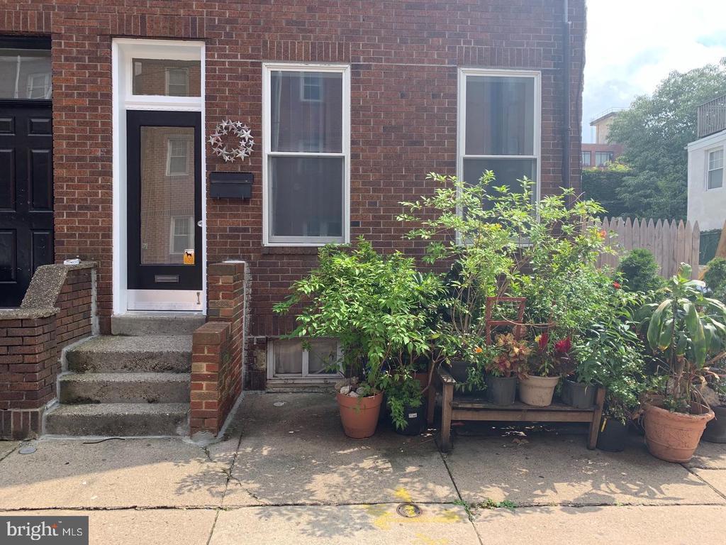 Foto principal - 1112 Carpenter St