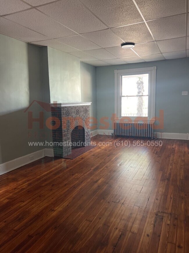 Building Photo - 3 Bedroom Home in Darby for Rent!