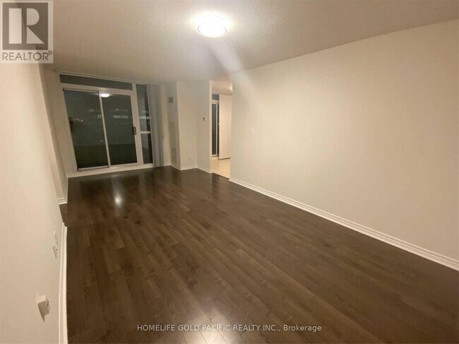 Photo du bâtiment - 18 Spring Garden Ave