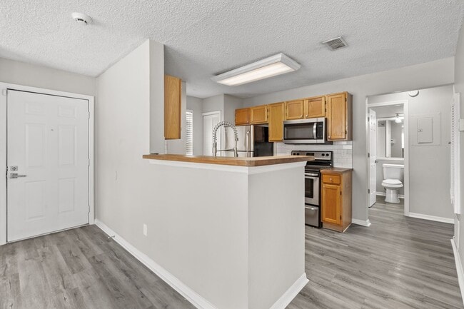 Building Photo - Hidden Springs - 713 SC 369