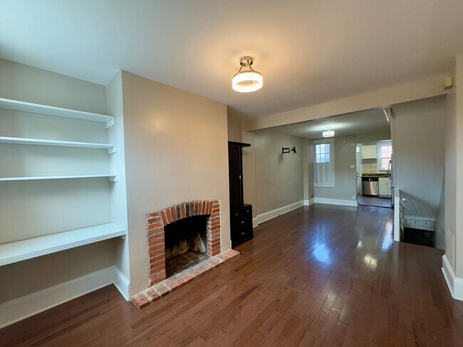 Foto del edificio - Charming 2Bed/3Bath Townhome in Federal Hill