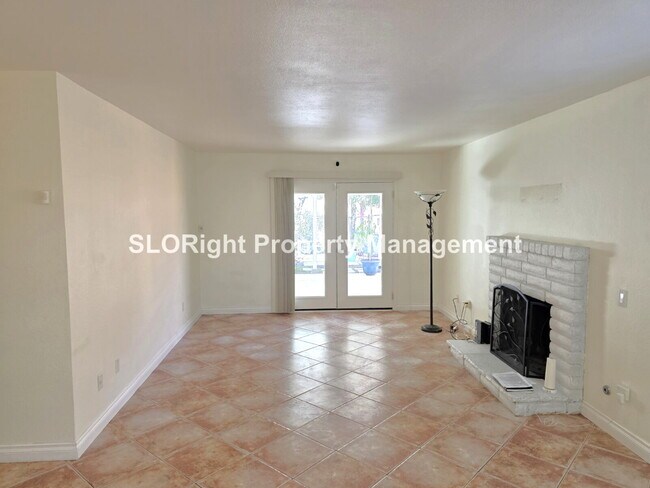 Building Photo - AVAILABLE NOW - 2 Bedroom/2 Bath Pismo Beach Home