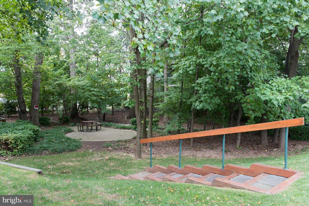 Primary Photo - 12004 Taliesin Pl
