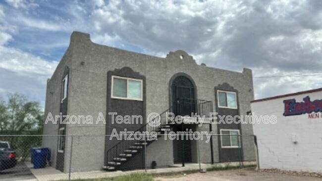 Foto del edificio - 312 E 24th St