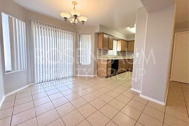 Building Photo - 15547 S Moon Valley Rd