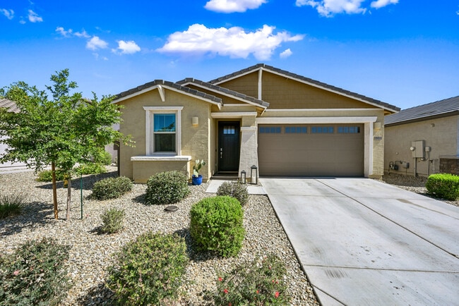 Foto del edificio - 19414 W College Dr