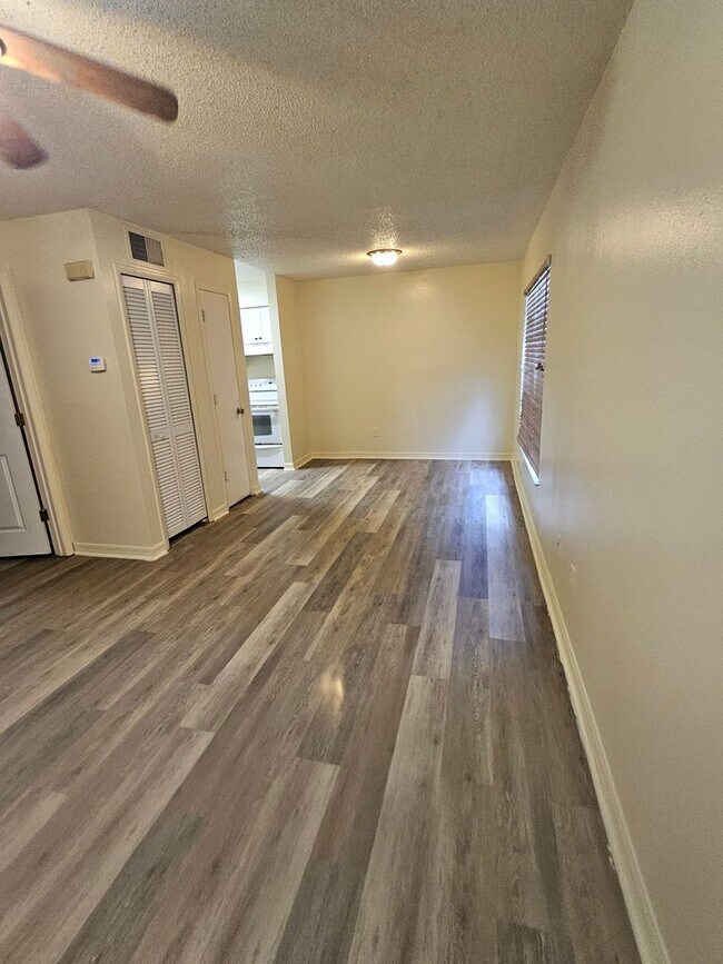 Foto del edificio - Southbrooke condo