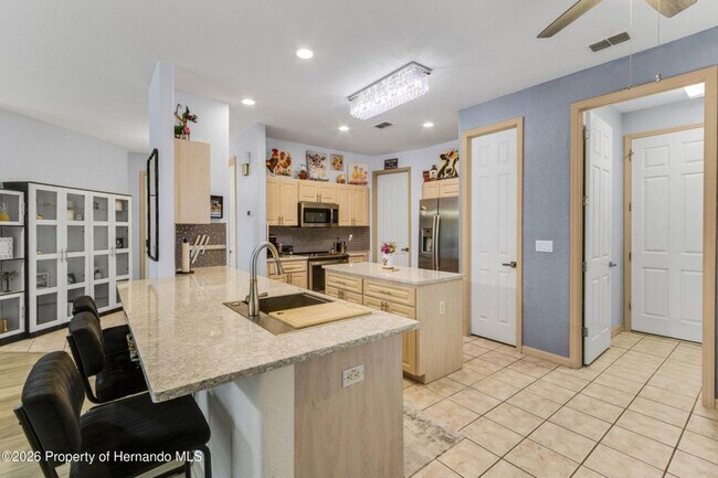 Foto del edificio - 5466 Legend Hills Ln