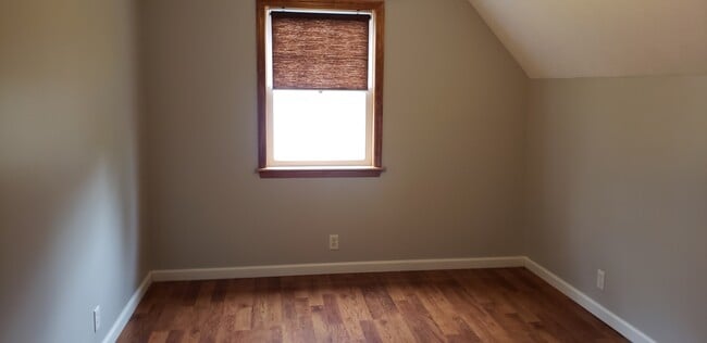 Dormitorio 2 - 6366 S Old 3C Hwy