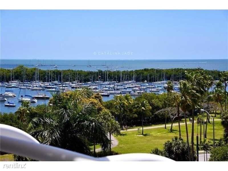 Primary Photo - 2843 S Bayshore Dr
