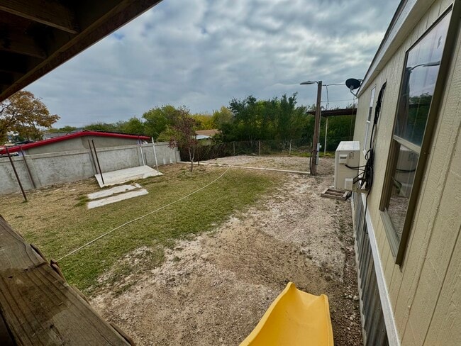 Foto del edificio - 76 Top Dr