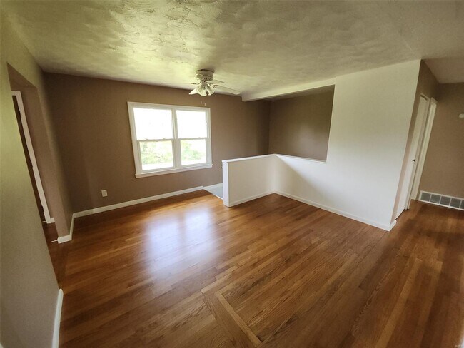 Building Photo - 2915 Spring Forest Rd