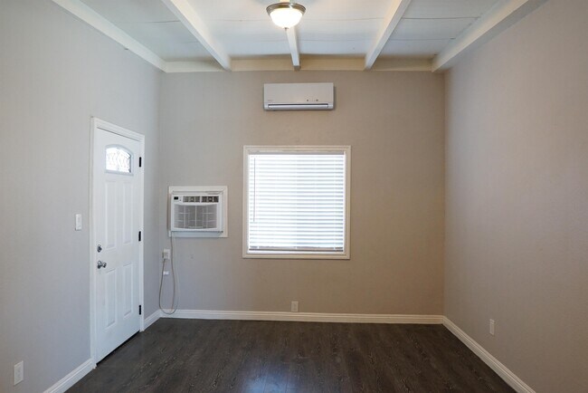 Building Photo - 3915 E Calle De Ricardo
