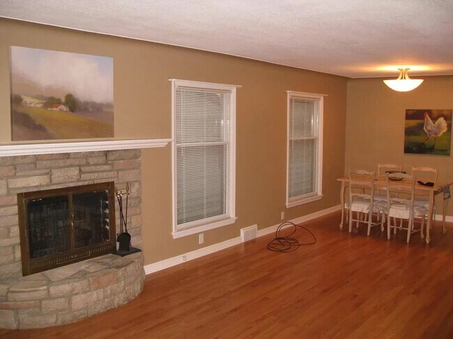 Living Room - 4422 W 36th St