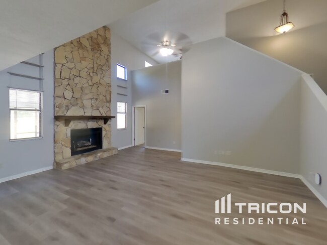 Foto del edificio - 2337 Hawthorne Rd