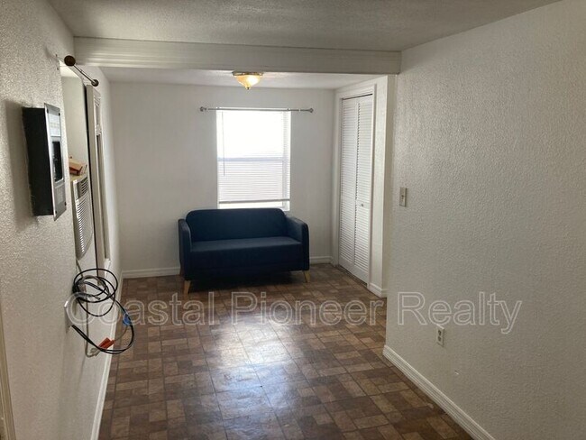 Foto del edificio - 3024 W Haya St